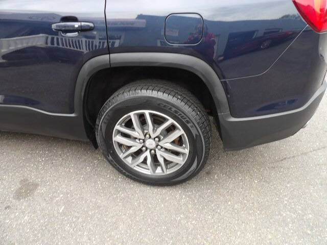 2017 GMC Acadia SLE-2