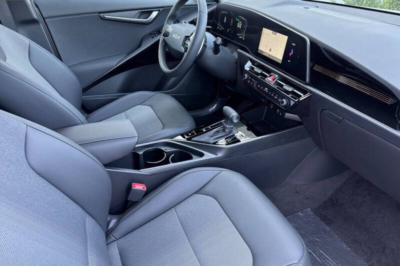 2026 Kia Niro EX