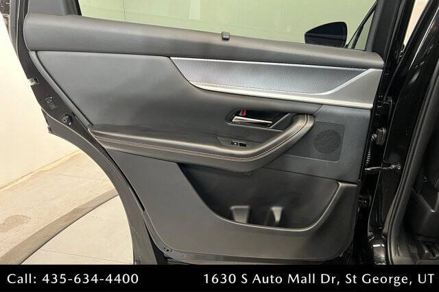 2025 Mazda CX-70 Plug-in Hybrid Premium