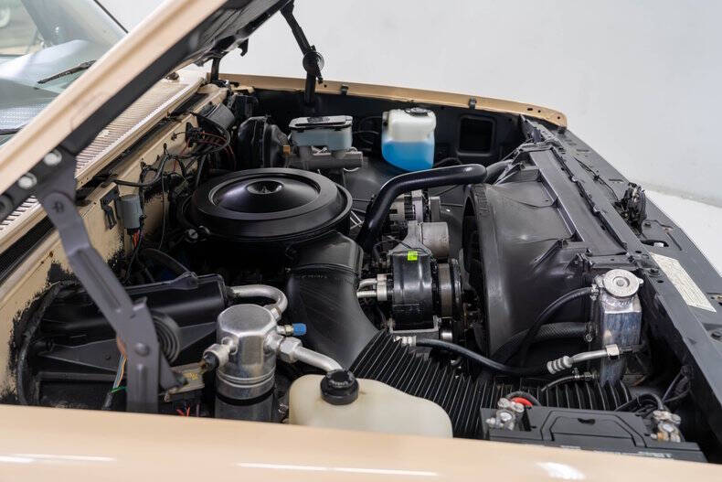 1987 GMC Suburban R1500