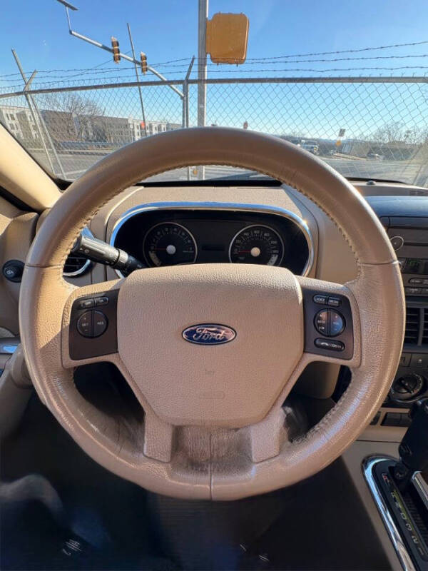 2010 Ford Explorer XLT