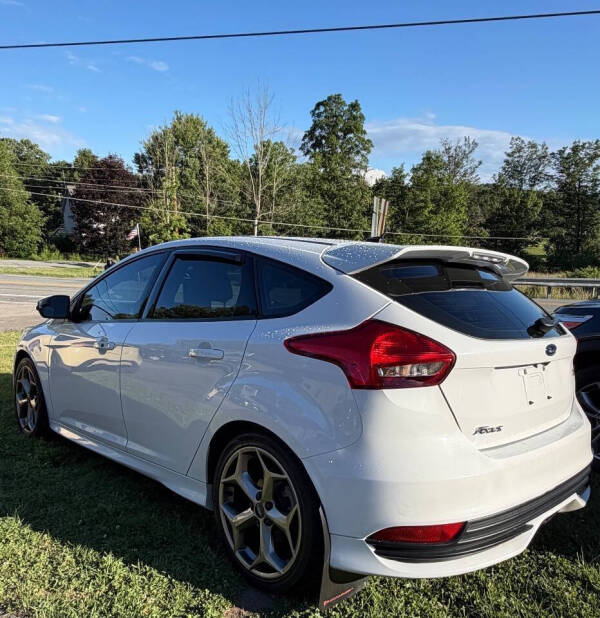2017 Ford Focus ST