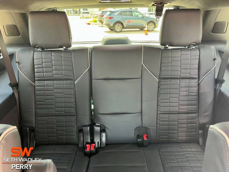 2025 Cadillac Escalade-V