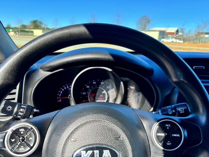 2017 Kia Soul +