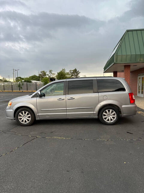 2014 Chrysler Town and Country for sale at Unlimited Auto Sales Inc. in Detroit, MI