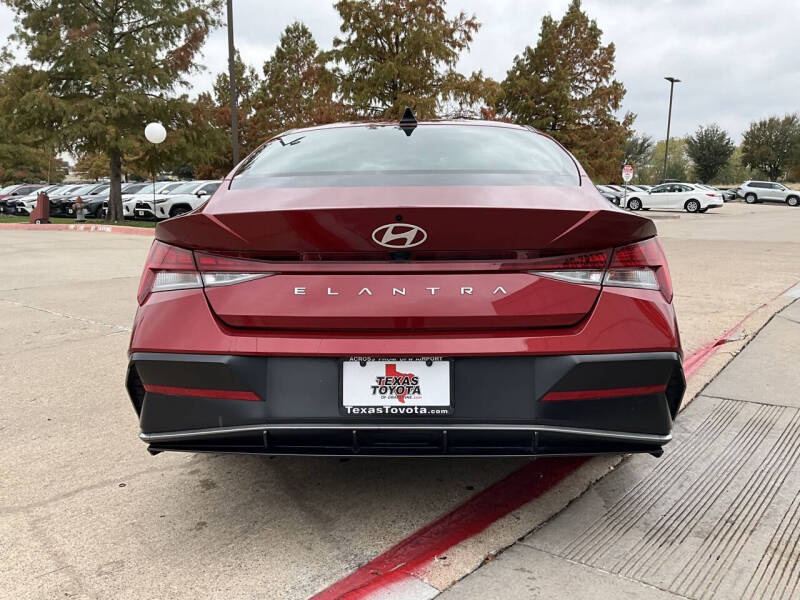 2025 Hyundai Elantra SEL Convenience