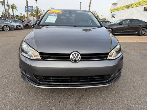 2017 Volkswagen Golf TSI Wolfsburg Edition