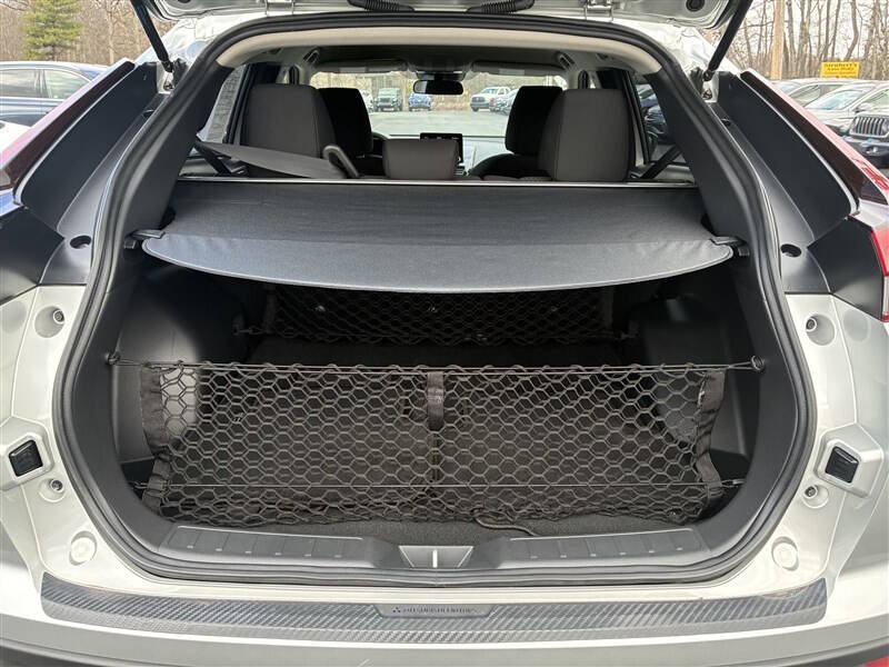 2024 Mitsubishi Eclipse Cross LE