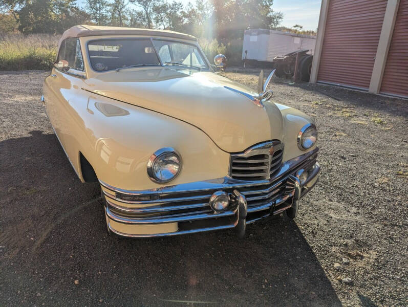 1948 Packard Super Eight Victoria