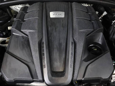 2020 Porsche Macan Turbo