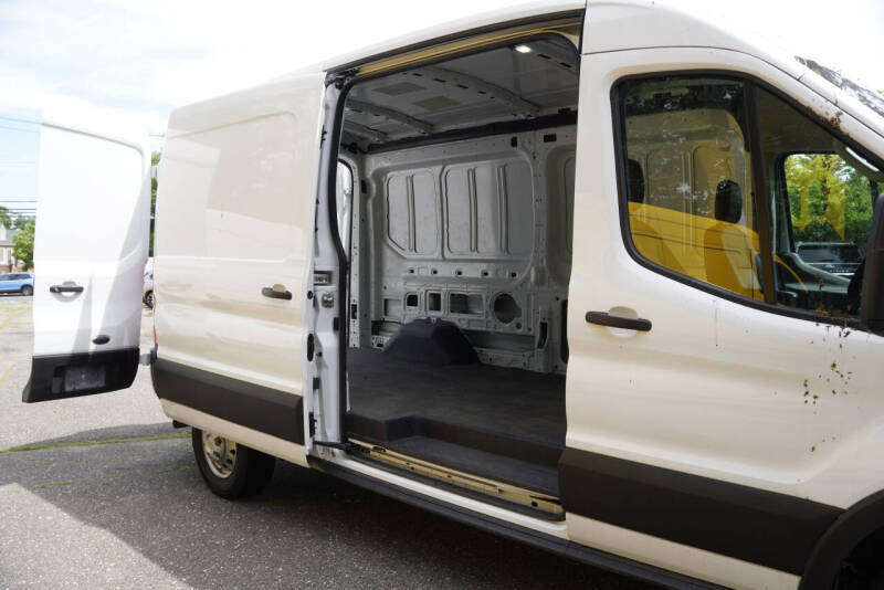 2023 Ford Transit