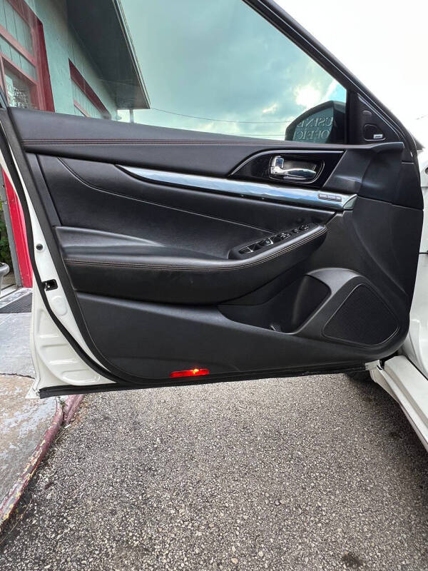 2020 Nissan Maxima 3.5 SR