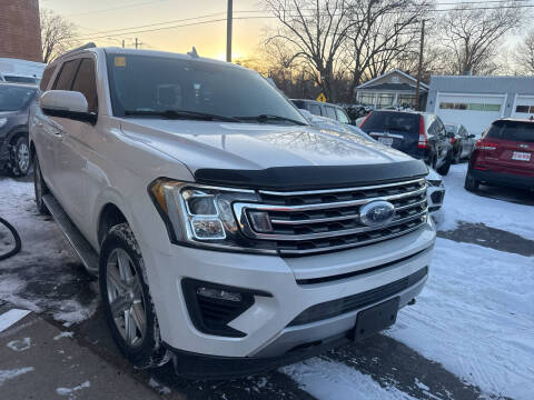 2018 Ford Expedition MAX for sale at Best Deal Motors in Saint Charles MO