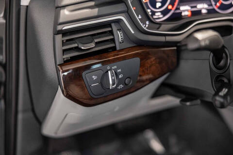 2019 Audi A4 quattro Premium Plus 45 TFSI