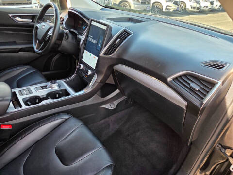 2021 Ford Edge Titanium