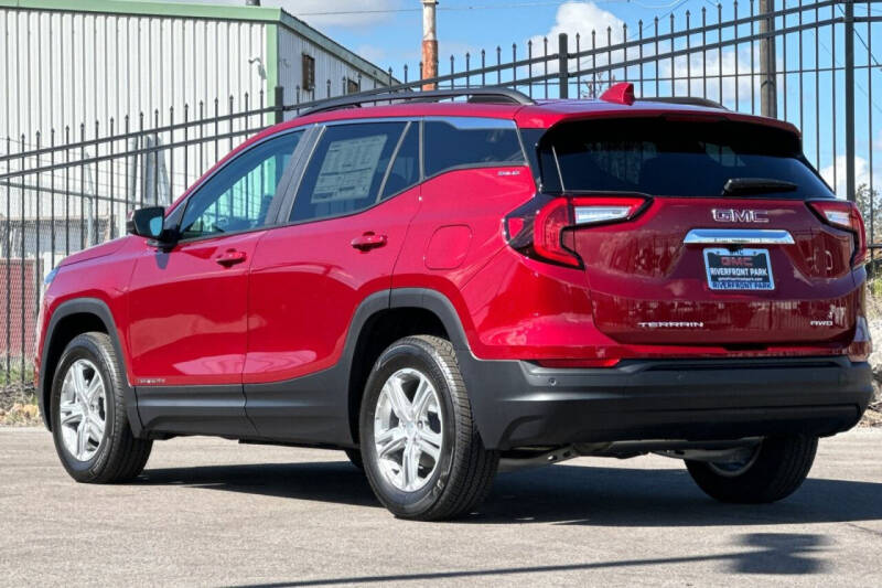 2024 GMC Terrain SLE