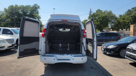 2021 GMC Savana 2500