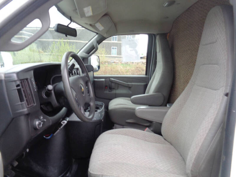 2017 Chevrolet Express 2500