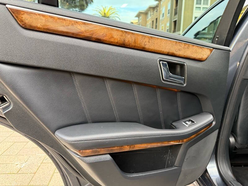 2011 Mercedes-Benz E-Class E 550 Luxury