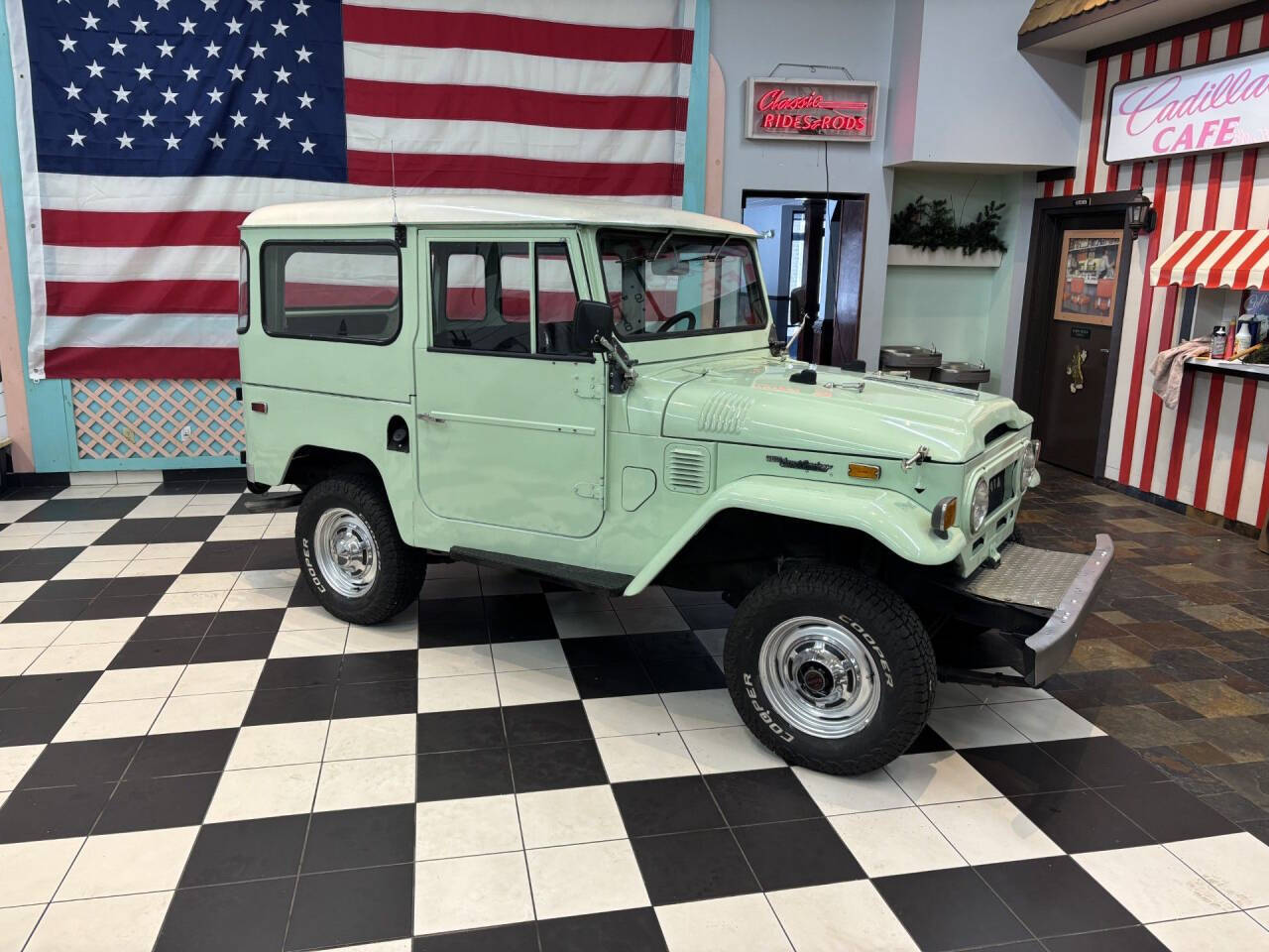 1970 Toyota Land Cruiser 3