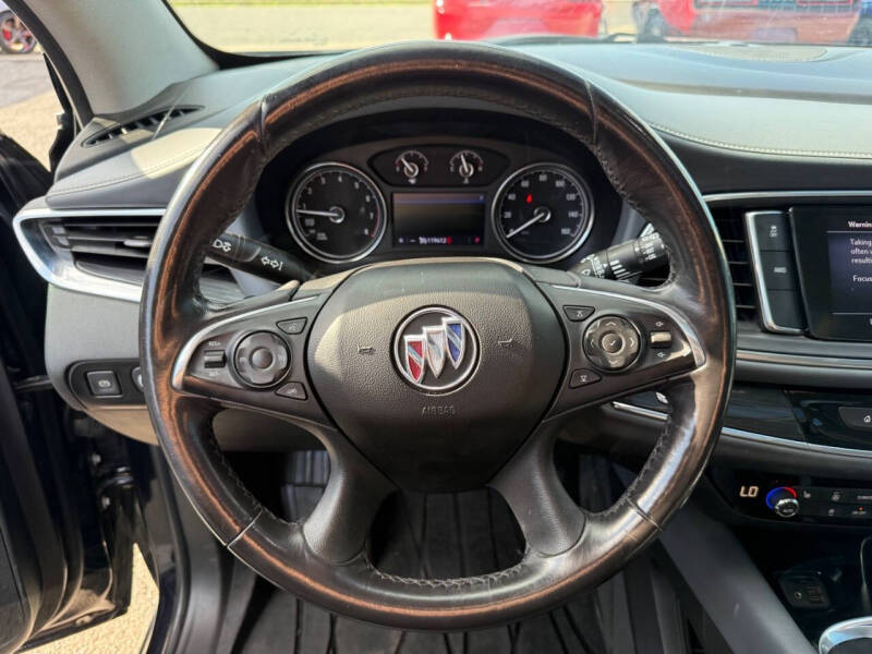 2020 Buick Enclave Essence