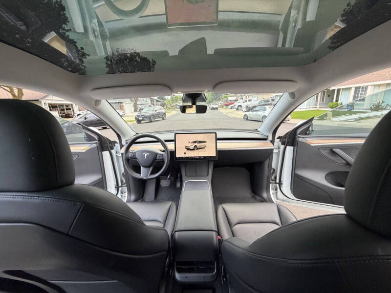 2023 Tesla Model Y Long Range