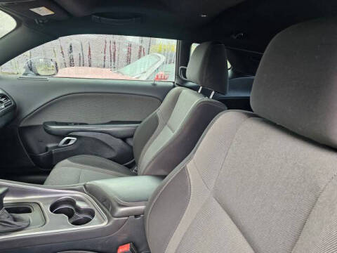 2015 Dodge Challenger SXT