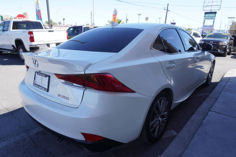 2019 Lexus IS 300