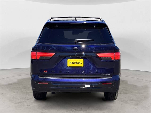 2025 Toyota Sequoia Platinum