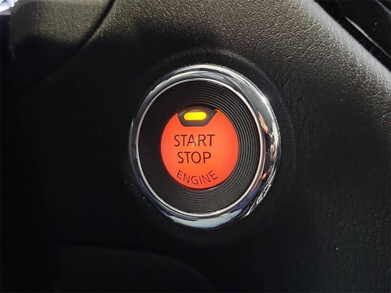 2018 Nissan Pathfinder SV