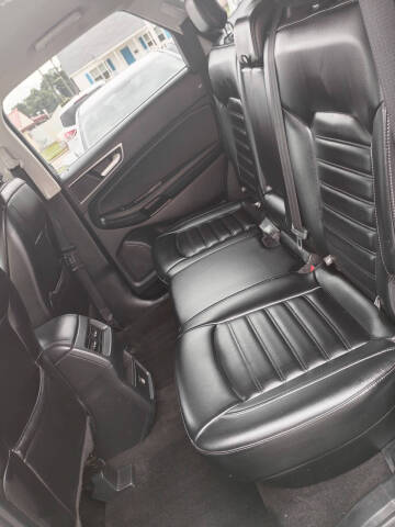 2020 Ford Edge SEL