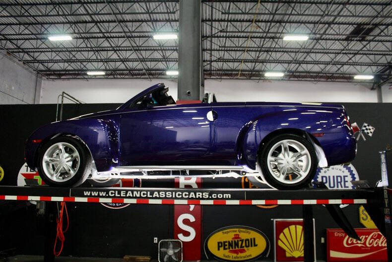 2004 Chevrolet SSR LS