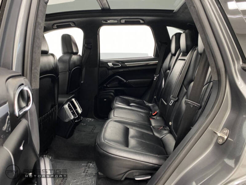 2017 Porsche Cayenne Turbo