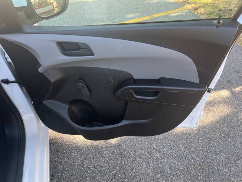 2019 Chevrolet Sonic LT Auto Fleet