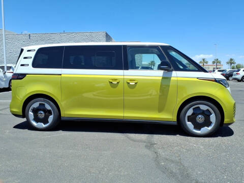 2025 Volkswagen ID. Buzz Pro S Plus 4Motion