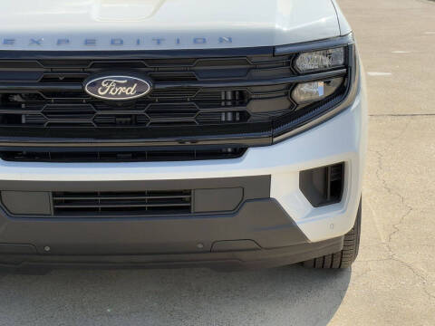 2026 Ford Expedition Active