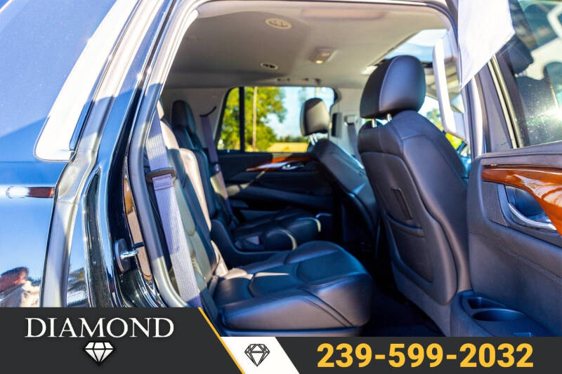 2017 Cadillac Escalade Luxury