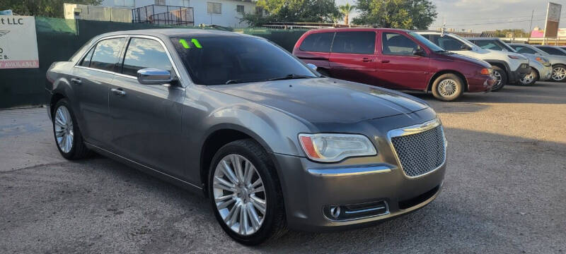 2011 Chrysler 300 for sale at Texas Auto Credit LLC in El Paso TX