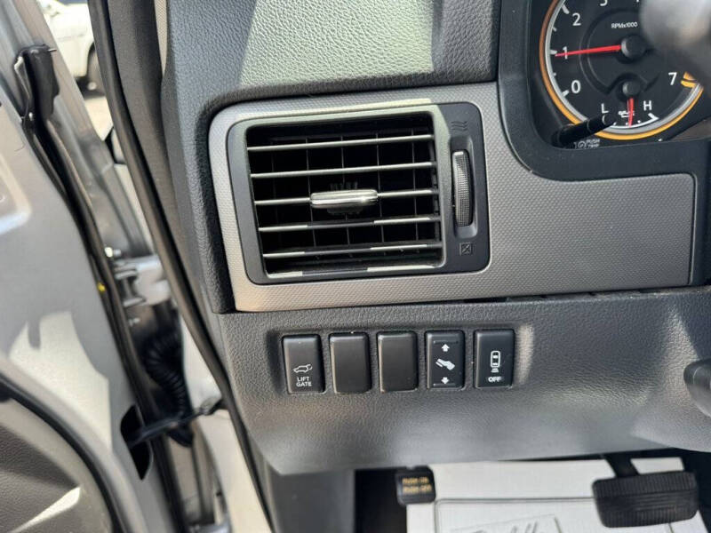 2012 Nissan Armada SV