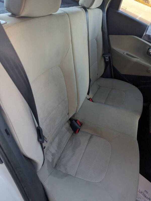 2013 Kia Rio 5-Door LX