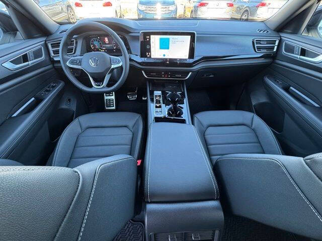 2026 Volkswagen Atlas Cross Sport SEL R-Line Black 4Motion