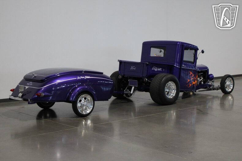 1933 Ford F-100