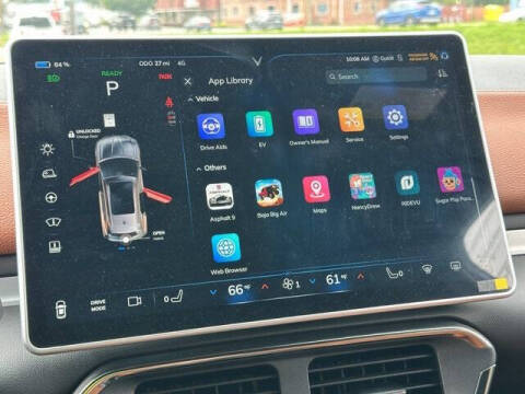 2025 VinFast VF8 Plus