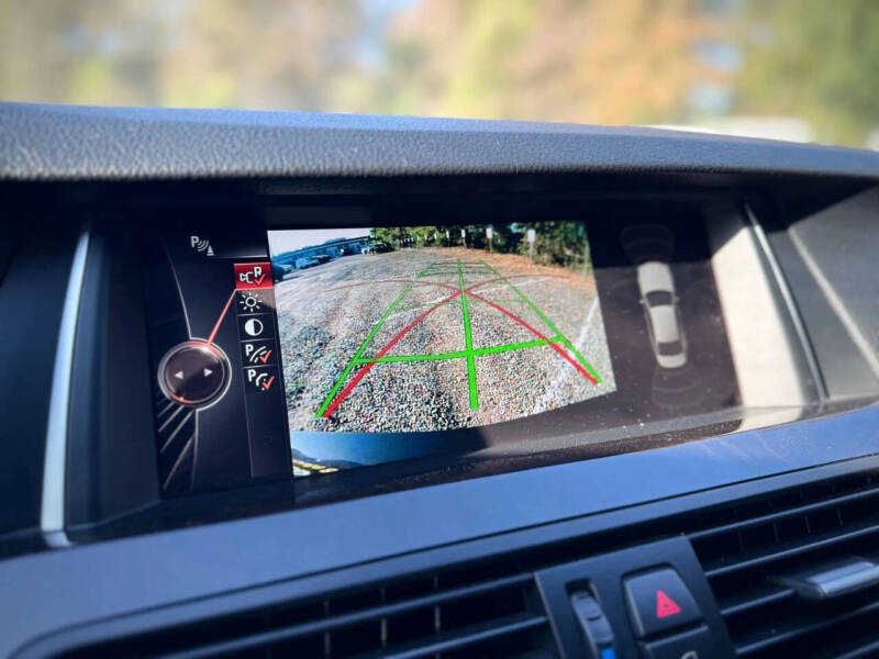 2015 BMW 5 Series 528i xDrive