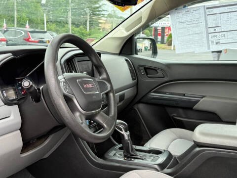 2022 GMC Canyon Elevation Standard