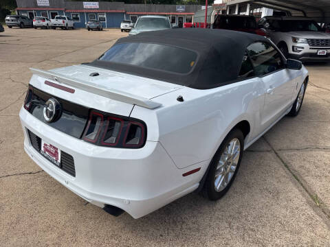2014 Ford Mustang V6