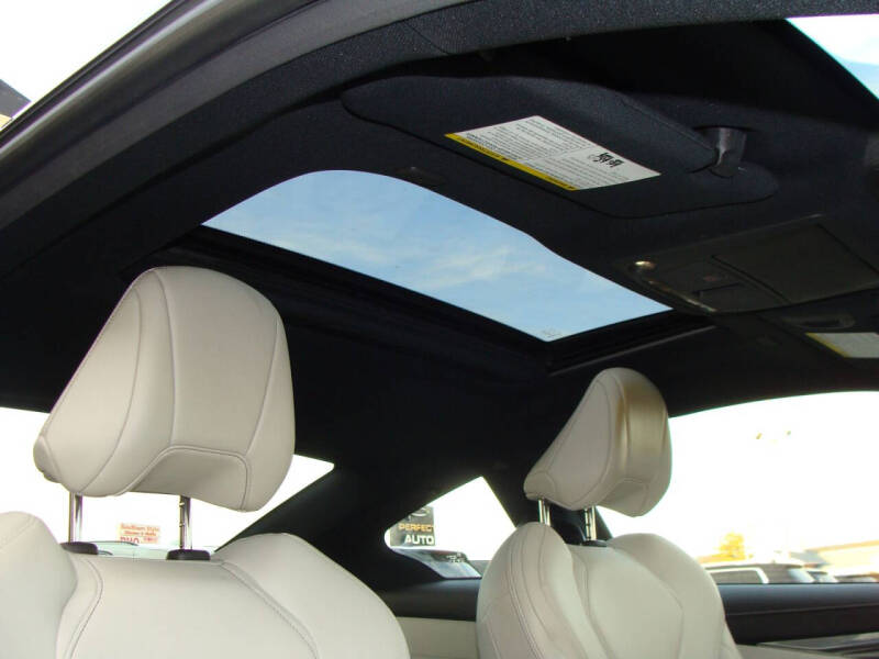 2017 Infiniti Q60 2.0T Premium