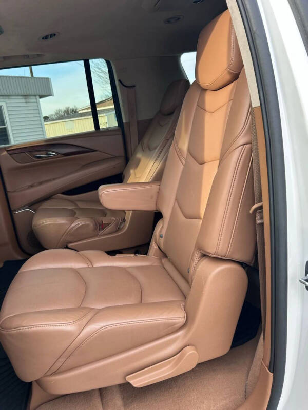 2016 Cadillac Escalade ESV Platinum