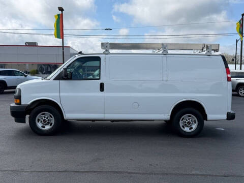2022 GMC Savana 2500