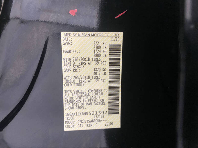 2017 Nissan Titan SV